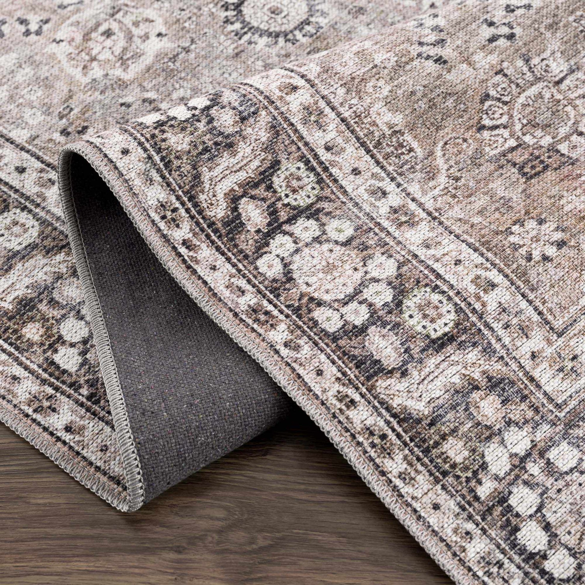 Close-up Ganyangan washable rug side view material and stitching detail
